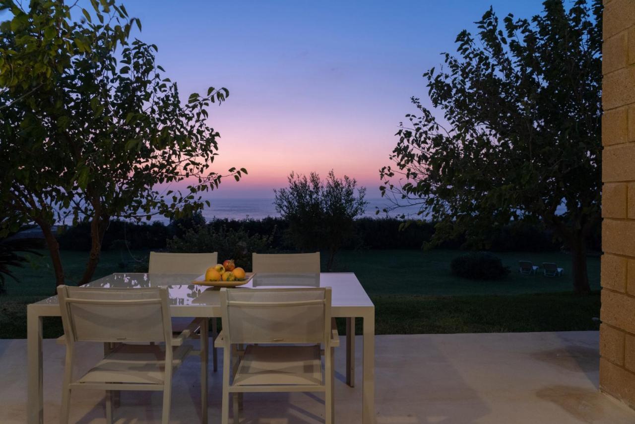 Sunset Villas Фаласарна Екстер'єр фото