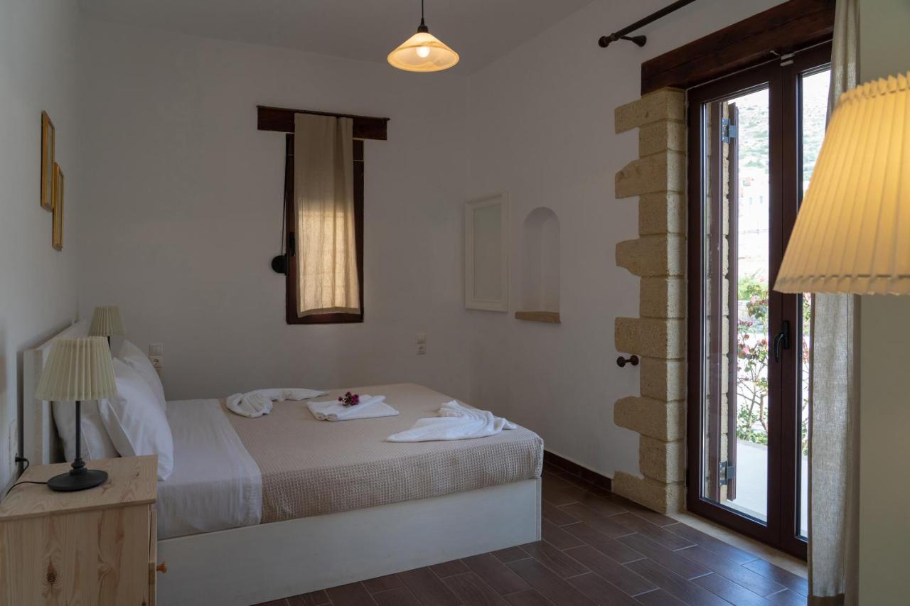 Sunset Villas Фаласарна Екстер'єр фото
